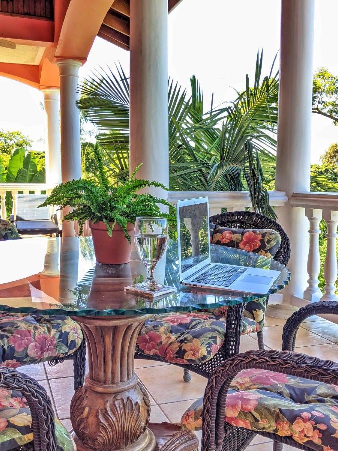 Seaside Inn Roatan Вест-Бей Екстер'єр фото