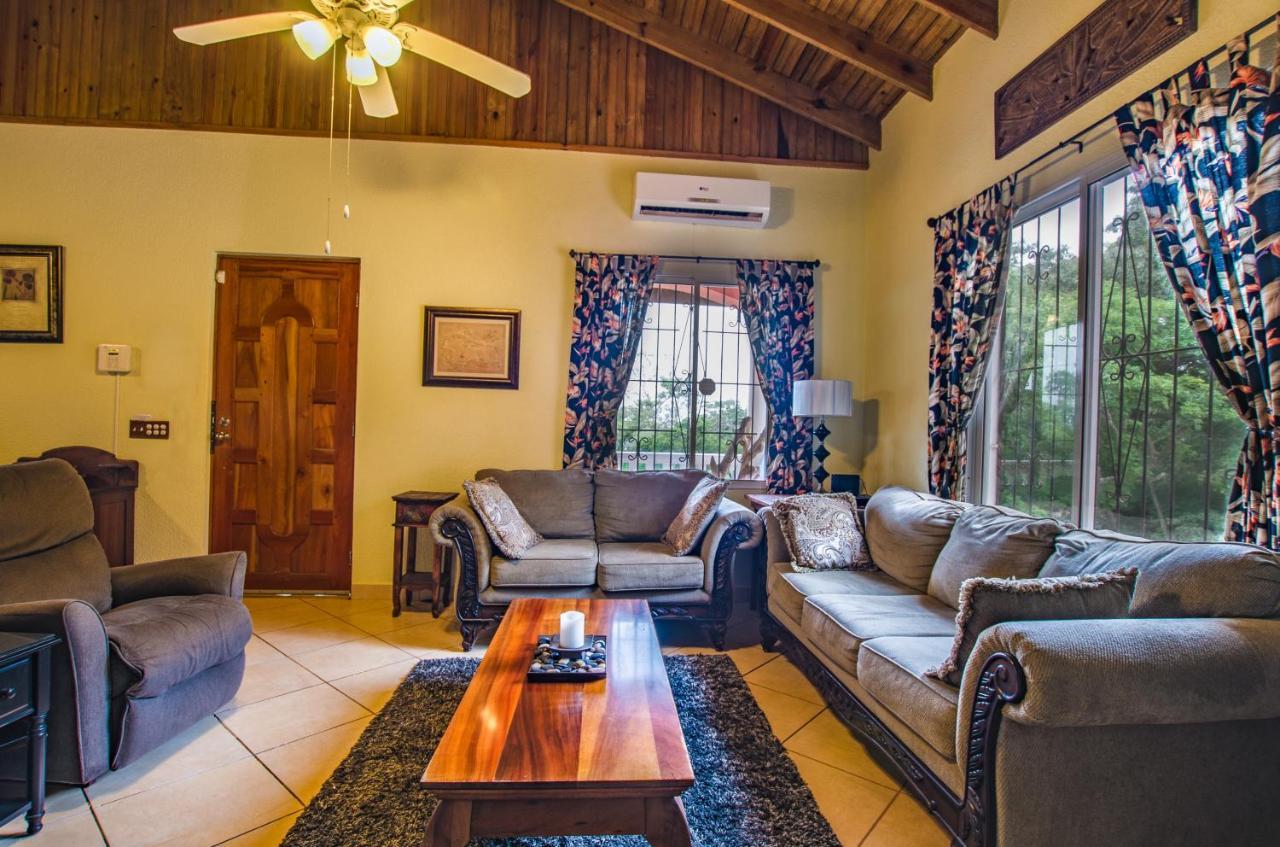 Seaside Inn Roatan Вест-Бей Екстер'єр фото